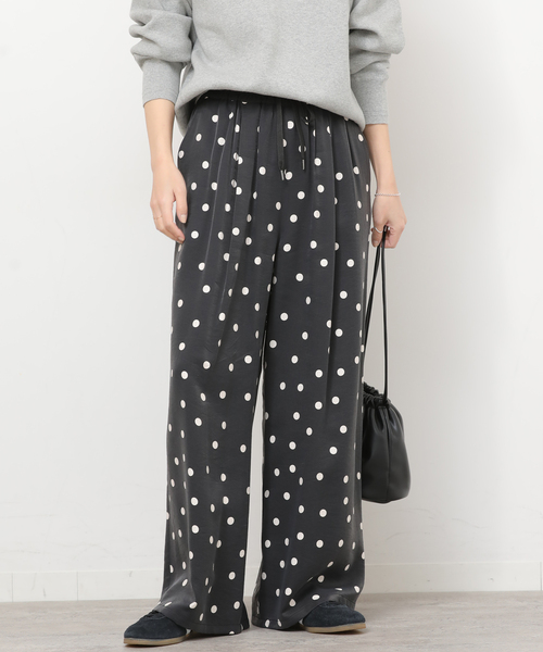 JOURNAL STANDARD relume（ジャーナルスタンダード　レリューム）の「ランダムドットギャザーワイドパンツ（その他パンツ・レディース・ブラック・38/36）」の7枚目の写真