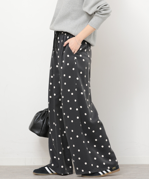 JOURNAL STANDARD relume（ジャーナルスタンダード　レリューム）の「ランダムドットギャザーワイドパンツ（その他パンツ・レディース・ブラック・38/36）」の8枚目の写真