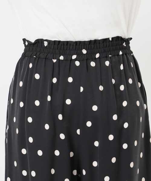 JOURNAL STANDARD relume（ジャーナルスタンダード　レリューム）の「ランダムドットギャザーワイドパンツ（その他パンツ・レディース・ブラック・38/36）」の15枚目の写真