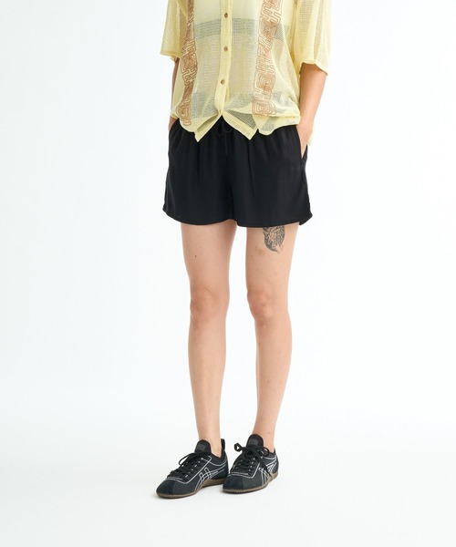 RVCA(ルーカ)の「RVCA ウィメンズ RAYA SHORT ショートパンツ 【2026年春夏モデル】(その他パンツ・レディース・ブラック系その他・SMALL/MEDIUM/X-SMALL)」の1枚目の写真