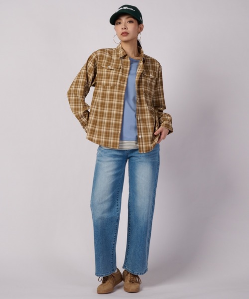 Eddie Bauer（エディーバウアー）の「クラシック チェック 長袖シャツ（シャツ/ブラウス・レディース・ベージュ系/ダークグリーン系/ブルー系・S/M/L/XL）」の4枚目の写真