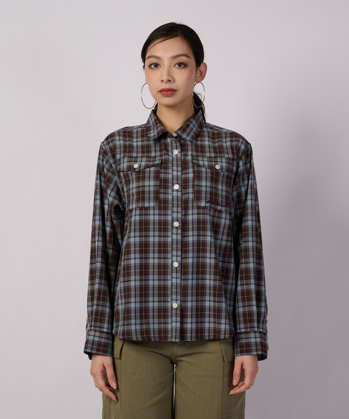 Eddie Bauer（エディーバウアー）の「クラシック チェック 長袖シャツ（シャツ/ブラウス・レディース・ベージュ系/ダークグリーン系/ブルー系・S/M/L/XL）」の9枚目の写真