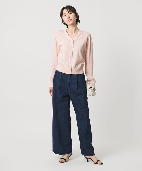 UNITED ARROWS(ユナイテッドアローズ)の「Vネック カーディガン(カーディガン/ボレロ・レディース・ネイビー/ライトピンク・FREE)」の3枚目の写真