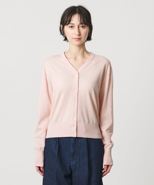 UNITED ARROWS(ユナイテッドアローズ)の「Vネック カーディガン(カーディガン/ボレロ・レディース・ネイビー/ライトピンク・FREE)」の7枚目の写真