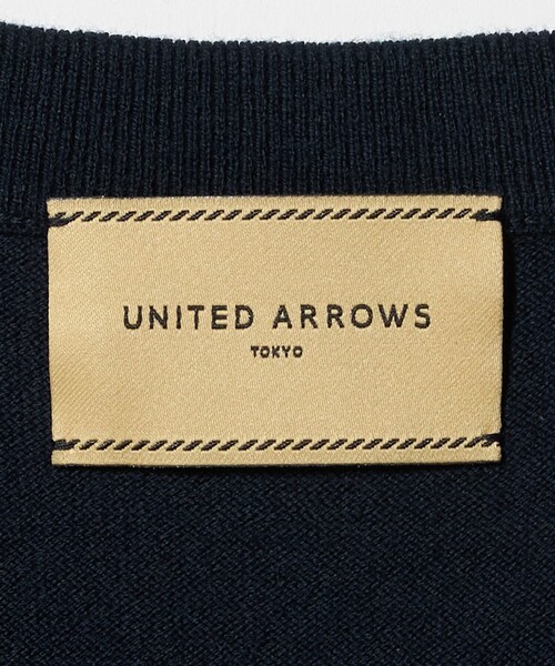 UNITED ARROWS(ユナイテッドアローズ)の「Vネック カーディガン(カーディガン/ボレロ・レディース・ネイビー/ライトピンク・FREE)」の20枚目の写真