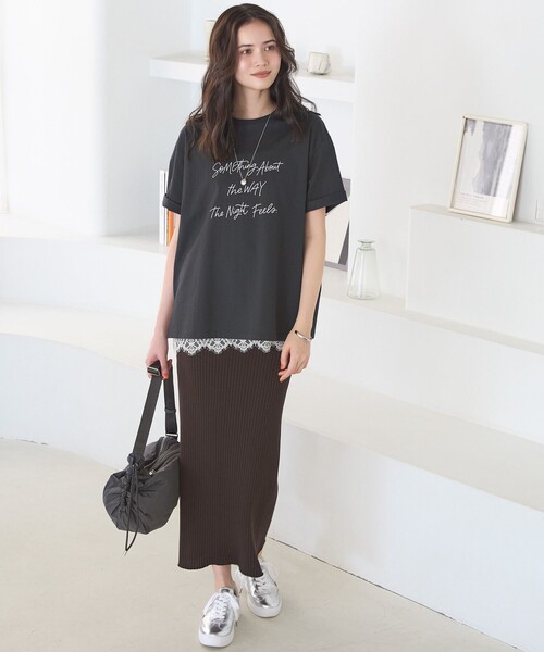 23区 S(ニジュウサンクチイサイサイズ)の「ヴィンテージライク ロゴ Tシャツ(Tシャツ/カットソー・レディース・ホワイト系/グレー系/ベージュ系/サックスブルー系・32)」の10枚目の写真