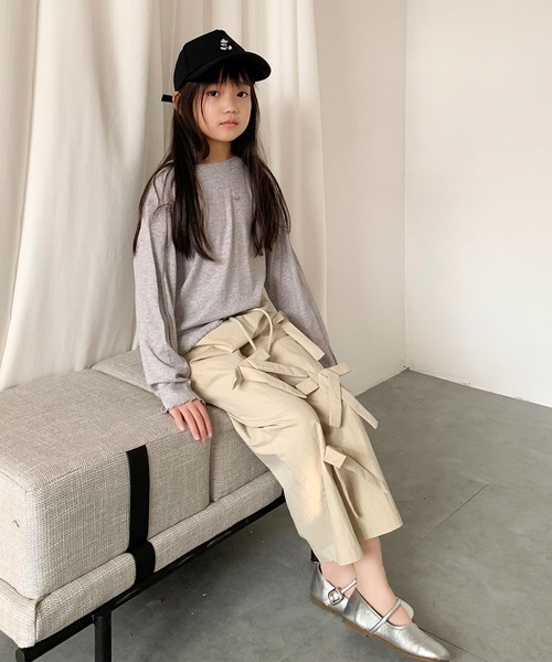aimoha（アイモハ）の「【aimoha-KIDS-】キッズ　フロントリボンワイドパンツ（カーゴパンツ・キッズ・カーキ/オフホワイト・150/140/130/120/110）」の7枚目の写真