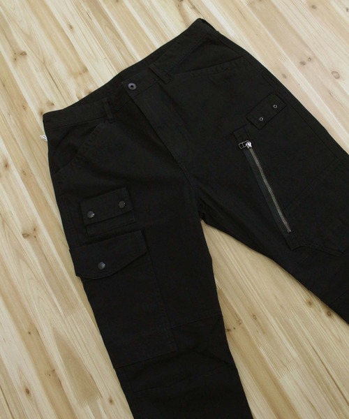 AVIREX（アヴィレックス）の「TRETCH HERRINGBONE CARGO PANTS（カーゴパンツ・メンズ・セージグリーン/ブラック/カーキ・M/L/XL/XXL）」の9枚目の写真
