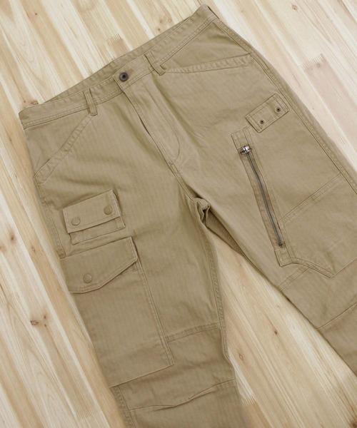 AVIREX（アヴィレックス）の「TRETCH HERRINGBONE CARGO PANTS（カーゴパンツ・メンズ・セージグリーン/ブラック/カーキ・M/L/XL/XXL）」の15枚目の写真