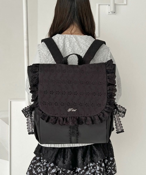 F i.n.t（フィント）の「コットンレースフラップリュック/fint フィント（バックパック/リュック・レディース・ブラック/オフホワイト・FREE）」の2枚目の写真