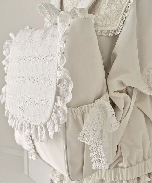 F i.n.t（フィント）の「コットンレースフラップリュック/fint フィント（バックパック/リュック・レディース・ブラック/オフホワイト・FREE）」の6枚目の写真