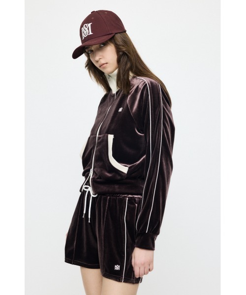 MOUSSY(マウジー)の「【26年SS新作】【セットアップ対応】VELOUR トラックジャケット(ジャージ・レディース・アイボリー/ブラック/ブラウン・FREE)」の14枚目の写真