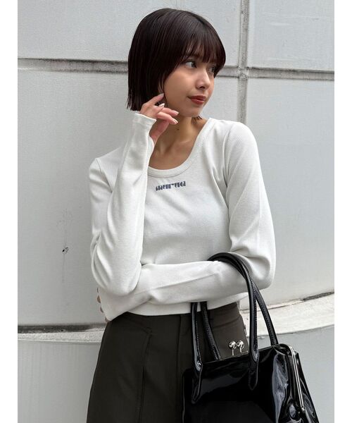 MURUA（ムルーア）の「ロゴラメテレコトップス（Tシャツ/カットソー・レディース・ブラック/グレー/イエロー/ホワイト・FREE）」の12枚目の写真