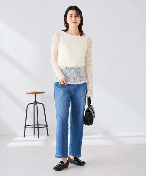 a.v.v(アーヴェヴェ)の「ストレッチレーストップス(Tシャツ/カットソー・レディース・アイボリー/モカ・38/40)」の6枚目の写真