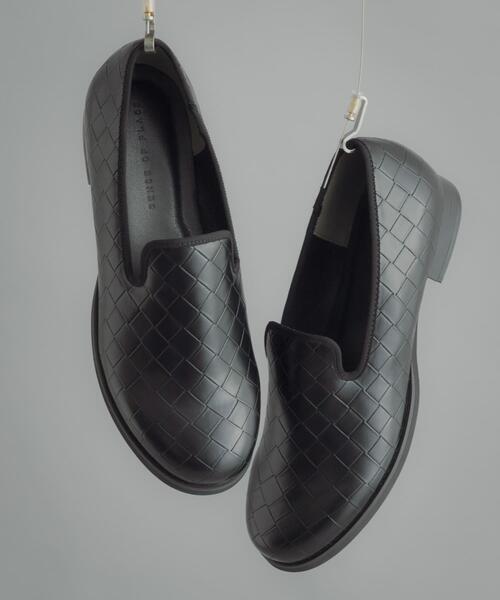 SENSE OF PLACE by URBAN RESEARCH（センスオブプレイスバイアーバンリサーチ）の「メッシュエンボススリッポンシューズ（スリッポン・メンズ・ブラック・27.5/26.5）」の3枚目の写真