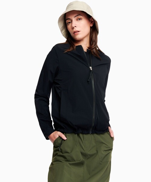 AIGLE（エーグル）の「軽量 UVカット 撥水 ストレッチノーカラージャケット RP（ノーカラージャケット・レディース・モスグリーン/ベージュ/ブラック・36/34/44/40/42/38）」の19枚目の写真