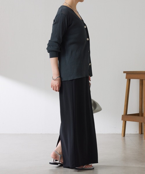 COLLAGE GALLARDAGALANTE（コラージュガリャルダガランテ）の「ドライコットンワイドリブカーディガン/セットアップ可/アンサンブル可（カーディガン/ボレロ・レディース・チャコールグレー/レモンイエロー・FREE）」の4枚目の写真