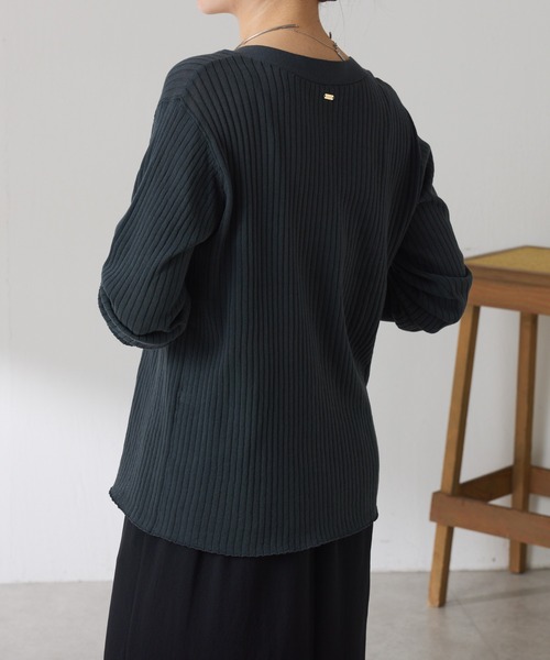 COLLAGE GALLARDAGALANTE（コラージュガリャルダガランテ）の「ドライコットンワイドリブカーディガン/セットアップ可/アンサンブル可（カーディガン/ボレロ・レディース・チャコールグレー/レモンイエロー・FREE）」の7枚目の写真