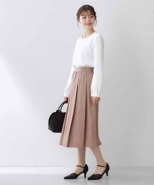 index（インデックス）の「肩ボタンボートネックトップス【洗濯機OK】（Tシャツ/カットソー・レディース・ネイビー/オフホワイト/ライトイエロー系・42/40/38/36）」の6枚目の写真