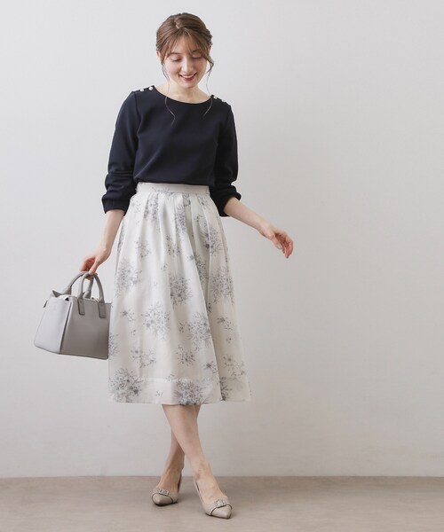 index（インデックス）の「肩ボタンボートネックトップス【洗濯機OK】（Tシャツ/カットソー・レディース・ネイビー/オフホワイト/ライトイエロー系・42/40/38/36）」の13枚目の写真