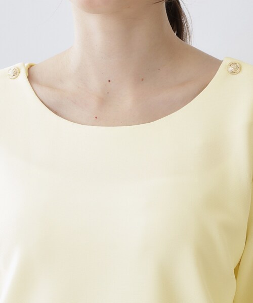 index（インデックス）の「肩ボタンボートネックトップス【洗濯機OK】（Tシャツ/カットソー・レディース・ネイビー/オフホワイト/ライトイエロー系・42/40/38/36）」の19枚目の写真