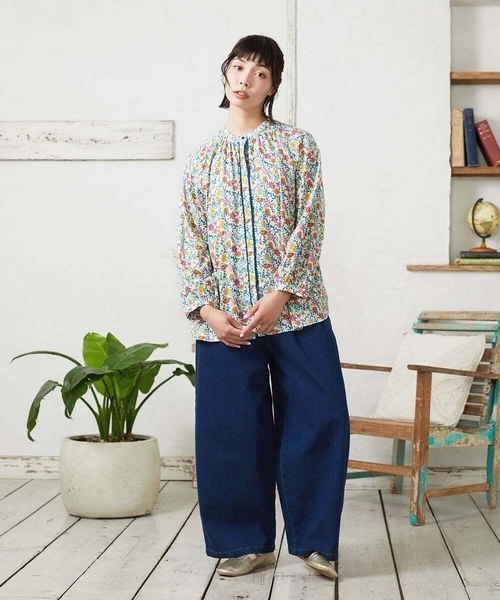 Jocomomola(ホコモモラ)の「Sancho Panza フラワープリントブラウス(シャツ/ブラウス・レディース・アイボリー/ネイビー・40)」の12枚目の写真