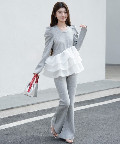 by LEGNA(バイレグナ)の「【選べる丈感】ダンボールニットフレアレギンス(その他パンツ・レディース・ピンク/グレー/アイボリー/グレイッシュベージュ/ブラック/ダークグレー・XL-Regular/L-Regular/M-Long/M-Regular/L-Short/M-Short/XL-Long/L-Long)」の3枚目の写真