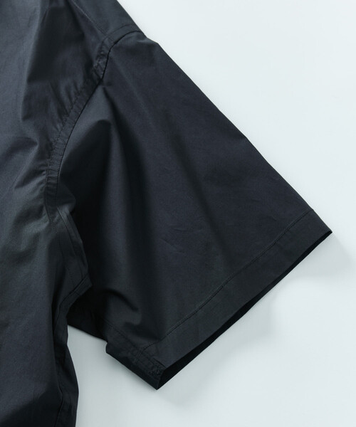 FREAK'S STORE(フリークスストア)の「限定展開 Relax Fit リラックスフィット バンドカラー ショートスリーブ シャツ(シャツ/ブラウス・メンズ・ブルー系その他/ブラック/サックスブルー/チャコールグレー/ホワイト/ベージュ・LARGE/MEDIUM/SMALL)」の12枚目の写真