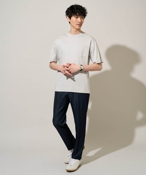 a.v.v(アーヴェヴェ)の「\累計28,000枚販売!/究極の無地T シルケットスムースシルエットカットソ ー【接触冷感 / UVカット/洗濯機で洗える/毛玉になりにくい】(Tシャツ/カットソー・メンズ・グリーン/ボルドー/ホワイト/ライトグレー/ミント/ブルー/ライトブラウン/チャコールグレー/ブラック/ピンク・44/48/50/46)」の15枚目の写真