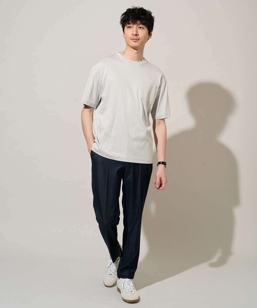 a.v.v(アーヴェヴェ)の「\累計28,000枚販売!/究極の無地T シルケットスムースシルエットカットソ ー【接触冷感 / UVカット/洗濯機で洗える/毛玉になりにくい】(Tシャツ/カットソー・メンズ・グリーン/ボルドー/ホワイト/ライトグレー/ミント/ブルー/ライトブラウン/チャコールグレー/ブラック/ピンク・44/48/50/46)」の16枚目の写真