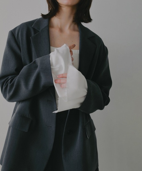 MANOF（マノフ）の「OVER SIZED LAYERED JACKET（テーラードジャケット・レディース・ベージュ/チャコールグレー/ブラック・M/S）」の12枚目の写真