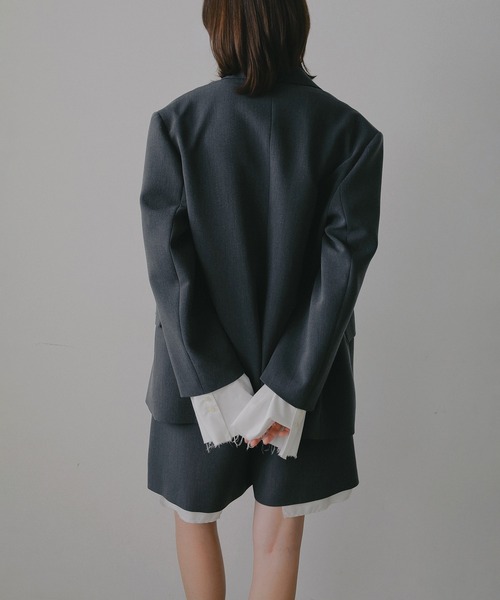 MANOF（マノフ）の「OVER SIZED LAYERED JACKET（テーラードジャケット・レディース・ベージュ/チャコールグレー/ブラック・M/S）」の9枚目の写真