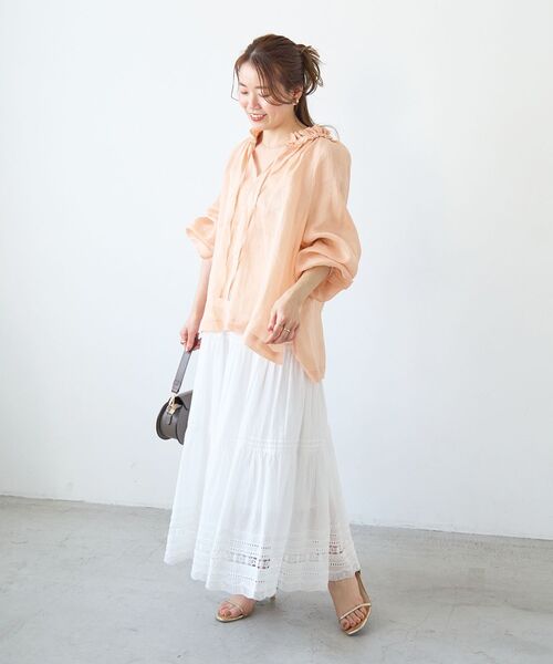 le.coeur blanc(ルクールブラン)の「ラミーカルゼフリルネックブラウス(シャツ/ブラウス・レディース・オレンジ/ダークブラウン/ライトブルー・38)」の19枚目の写真