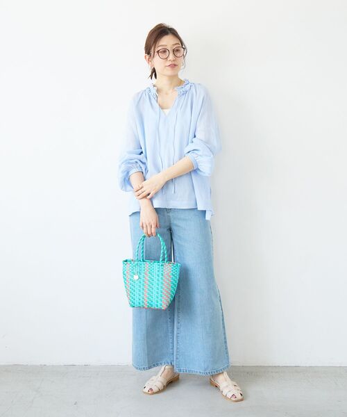 le.coeur blanc(ルクールブラン)の「ラミーカルゼフリルネックブラウス(シャツ/ブラウス・レディース・オレンジ/ダークブラウン/ライトブルー・38)」の7枚目の写真