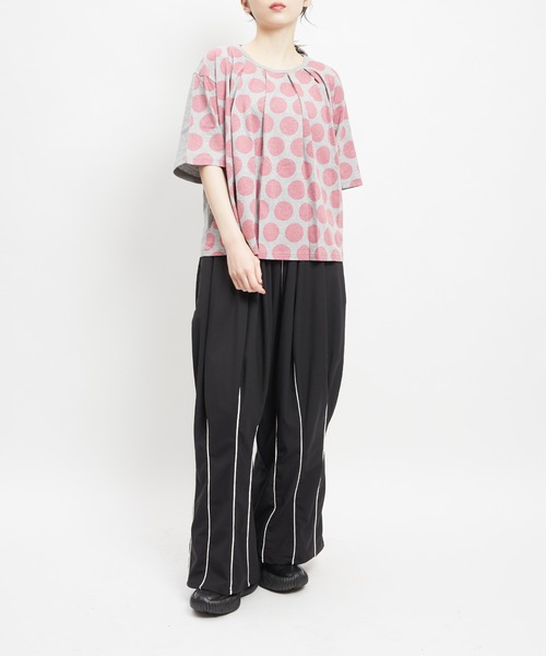gomme(ゴム)の「ドットP天竺 ドットタックT(Tシャツ/カットソー・レディース・ホワイト×ブラック/チャコールグレー×ブラック/グレー×ピンク・MEDIUM)」の8枚目の写真