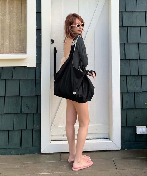 SEA DRESS(シードレス)の「コットンリバーシブルラウンドトートバッグ/グッズ(トートバッグ・レディース・ライトピンク/ブラック/ベージュ・FREE)」の6枚目の写真