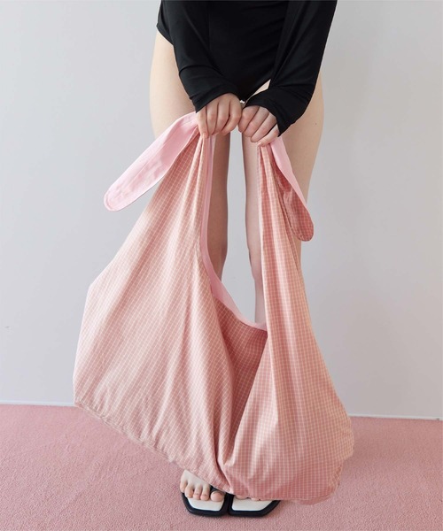 SEA DRESS(シードレス)の「コットンリバーシブルラウンドトートバッグ/グッズ(トートバッグ・レディース・ライトピンク/ブラック/ベージュ・FREE)」の22枚目の写真
