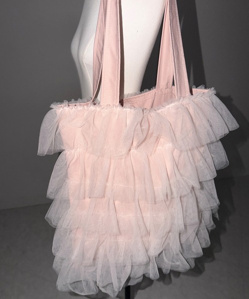 me+em select（ミームセレクト）の「【 3color ／ A4収納可 】チュールフリルスクエアトートバッグ ／ tulle frill square tote bag（トートバッグ・レディース・ブラック/アイボリー/ピンク・FREE）」の3枚目の写真
