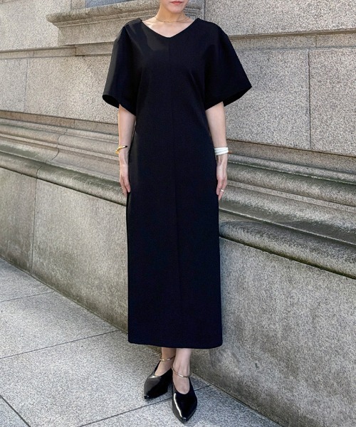 JENNE（ジェンヌ）の「カットソーワイドスリーブワンピース（日本製生地）（ワンピース・レディース・ホワイト/ブラック・SMALL/LARGE/MEDIUM）」の16枚目の写真