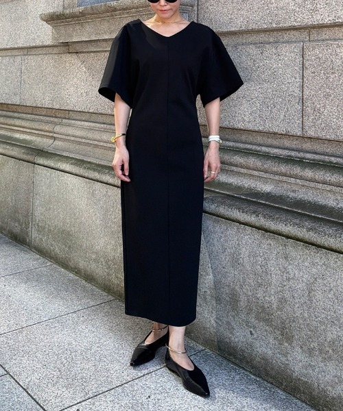 JENNE（ジェンヌ）の「カットソーワイドスリーブワンピース（日本製生地）（ワンピース・レディース・ホワイト/ブラック・SMALL/LARGE/MEDIUM）」の22枚目の写真