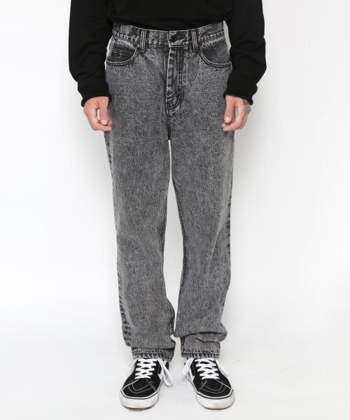 AJOBYAJO（アジョバイアジョ）の「Snow Washed Jeans [Charcoal]（デニムパンツ・レディース・その他・LARGE/MEDIUM）」の7枚目の写真