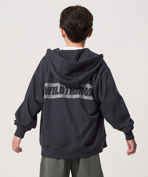 green label relaxing（グリーンレーベルリラクシング）の「【別注】＜WILD THINGS＞ パーカー / キッズ 140cm-160cm（パーカー・キッズ・グレー系/ネイビー・M(140-150cm)/L(160cm)）」の4枚目の写真