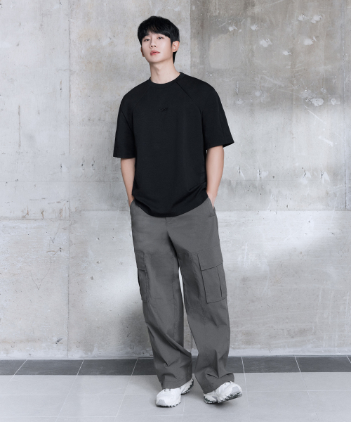 MINDBRIDGE(マインドブリッジ)の「ワイドカーゴフルバンディングパンツ - 2カラー MYPT3154(その他パンツ・メンズ・ブラック/カーキ・34/32/30/29/36)」の4枚目の写真