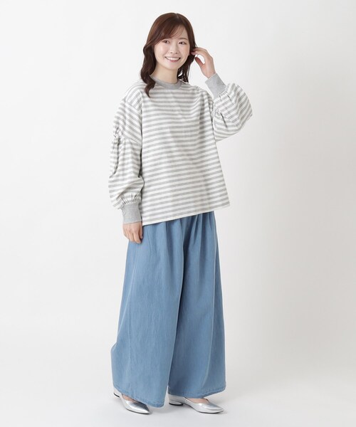 one'sterrace(ワンズテラス)の「ツイストスリーブ 長袖ボーダープルオーバー(Tシャツ/カットソー・レディース・ブラック系8/グレー系4/ブルー系その他7・02)」の8枚目の写真