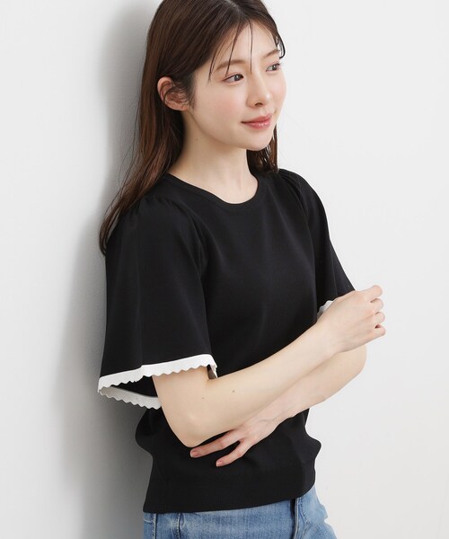 grove(グローブ)の「【シリーズ累計36万枚!名品ニット】やわらかドライタッチ スカラップスリーブニット(ニット/セーター・レディース・ブラック/オフホワイト/ダークグレー/ブラウン系その他/ブルーグリーン・02/03/04/05/01)」の1枚目の写真