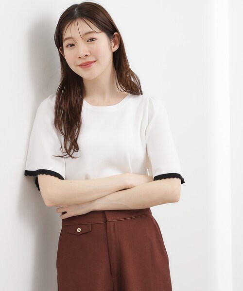 grove(グローブ)の「高評価!【シリーズ累計36万枚!名品ニット】やわらかドライタッチ スカラップスリーブニット(ニット/セーター・レディース・ブラック/オフホワイト/ダークグレー/ブラウン系その他/ブルーグリーン・02/03/04/05/01)」の11枚目の写真