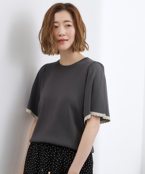 grove(グローブ)の「高評価!【シリーズ累計36万枚!名品ニット】やわらかドライタッチ スカラップスリーブニット(ニット/セーター・レディース・ブラック/オフホワイト/ダークグレー/ブラウン系その他/ブルーグリーン・02/03/04/05/01)」の14枚目の写真