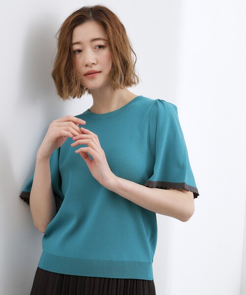 grove(グローブ)の「【シリーズ累計36万枚!名品ニット】やわらかドライタッチ スカラップスリーブニット(ニット/セーター・レディース・ブラック/オフホワイト/ダークグレー/ブラウン系その他/ブルーグリーン・02/03/04/05/01)」の12枚目の写真