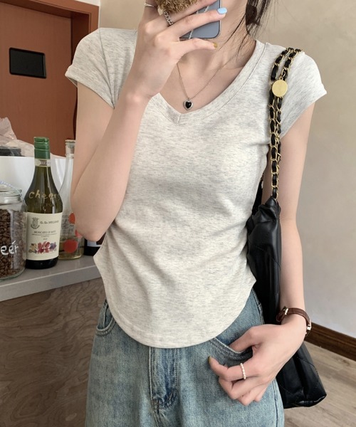 2ly2(トゥーリートゥー)の「VネックTシャツ 半袖 コンパクト ショート丈 ストレッチ サイドギャザー カットソー(Tシャツ/カットソー・レディース・ブラック/グレー/ホワイト・FREE)」の12枚目の写真