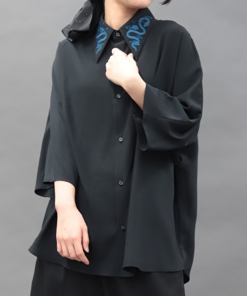 蛇×蓮刺繍半袖シャツ（シャツ/ブラウス）｜REZEN（リゼン）の